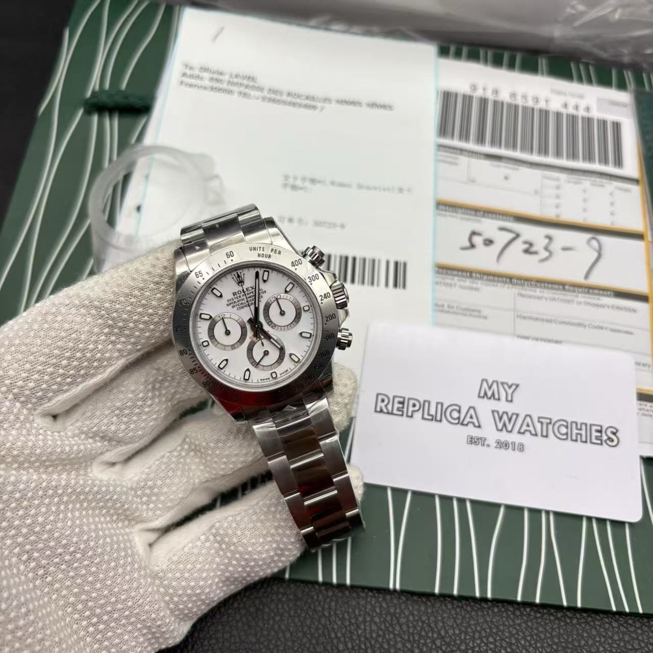 Replica Silver Rolex Daytona Swiss Clone model 116520