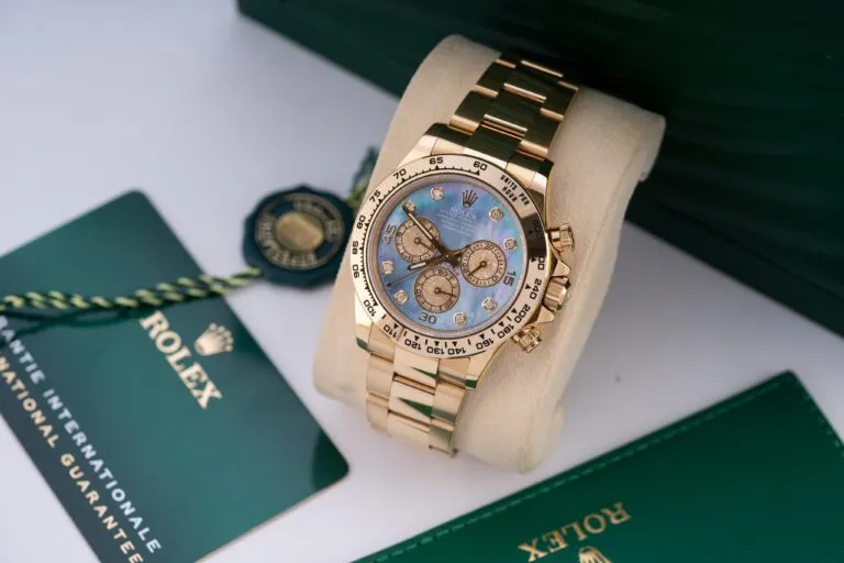 Replica Rolex Cosmograph Daytona Yellow Gold Mother of Pearl Dial 40mm