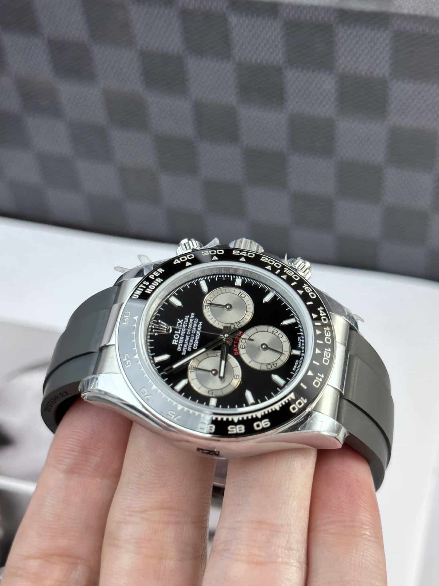 Superclone Rolex Daytona black Dial 126519LN