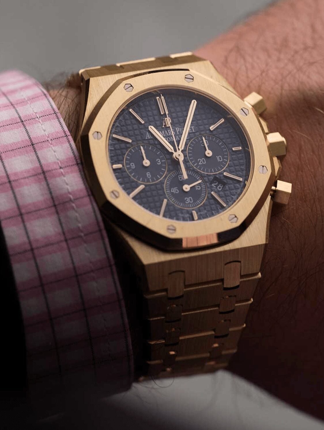 Replica Royal Oak – Gold/Black Chronograph