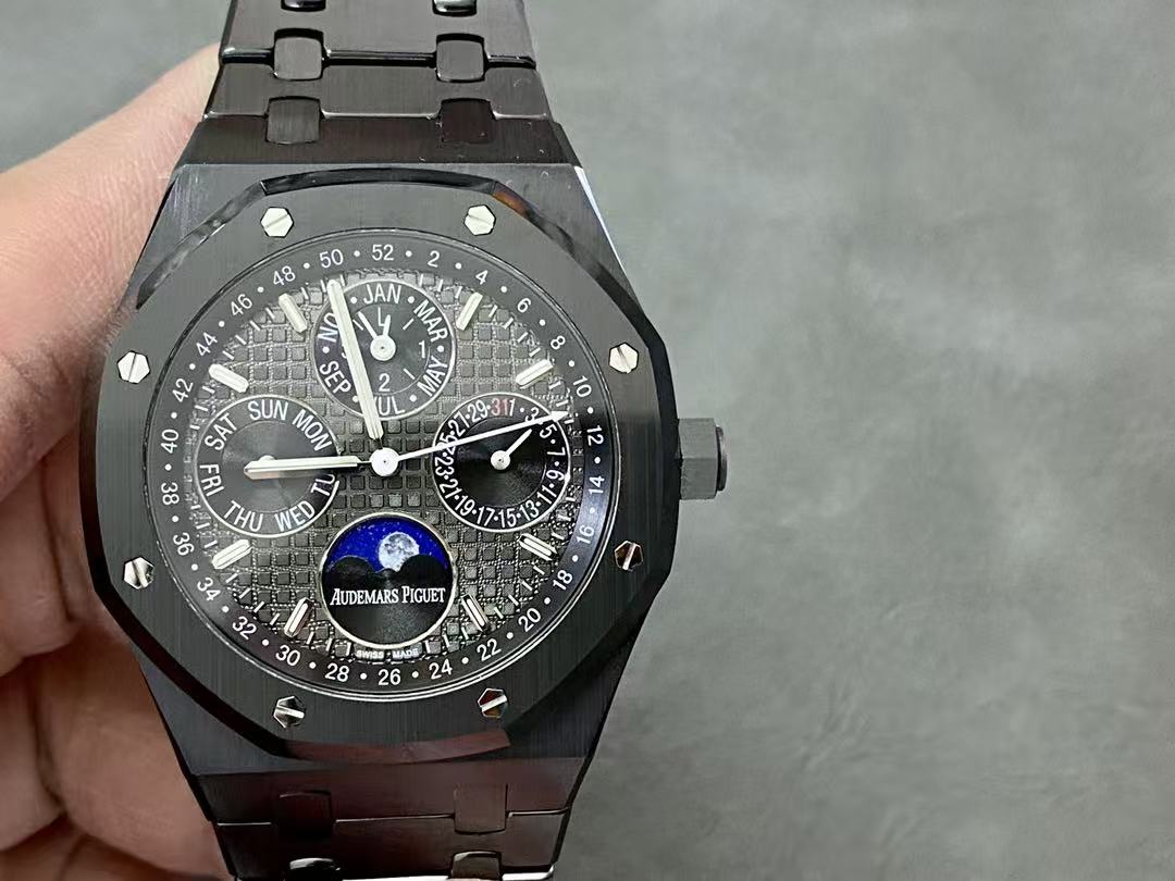 Audemars Piguet Royal Oak Perpetual Calendar Full Black Replica